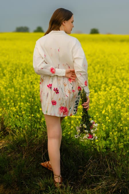 Shop AFRIYA White Poplin Collared Multi Flower Meadow Long Shirt at Aza Fashions Shop_AFRIYA_White Poplin Collared Multi Flower Meadow Long Shirt _at_Aza_Fashions