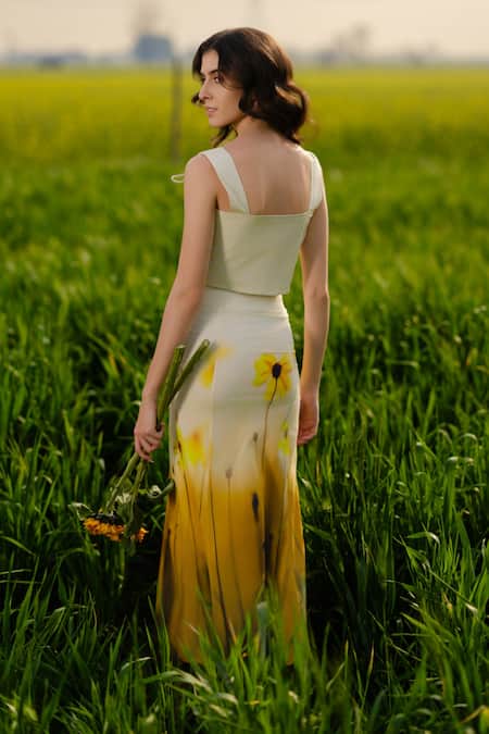 AFRIYA Yellow Poplin, Lycra Meadow Skirt Online at Aza Fashions AFRIYA_Yellow Poplin, Lycra Meadow Skirt _Online_at_Aza_Fashions