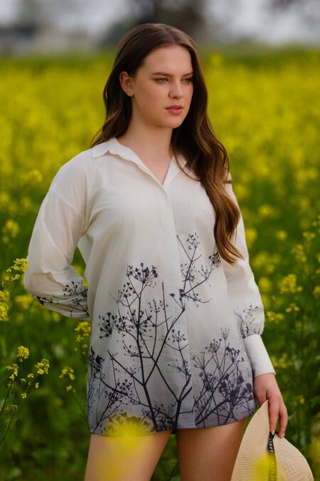 AFRIYA_White Poplin Collared, V-neck Monochrome Meadow Long Shirt _Online_at_Aza_Fashions