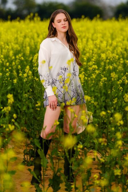 AFRIYA_White Poplin Collared, V-neck Monochrome Meadow Long Shirt _at_Aza_Fashions