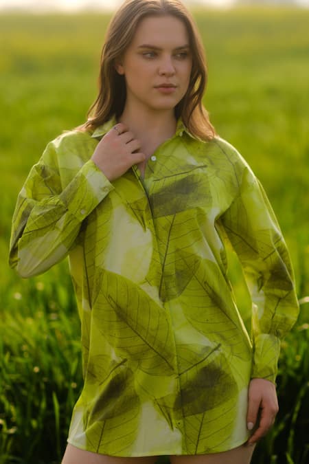 AFRIYA_Green Poplin Collared Ferns Long Shirt _Online_at_Aza_Fashions