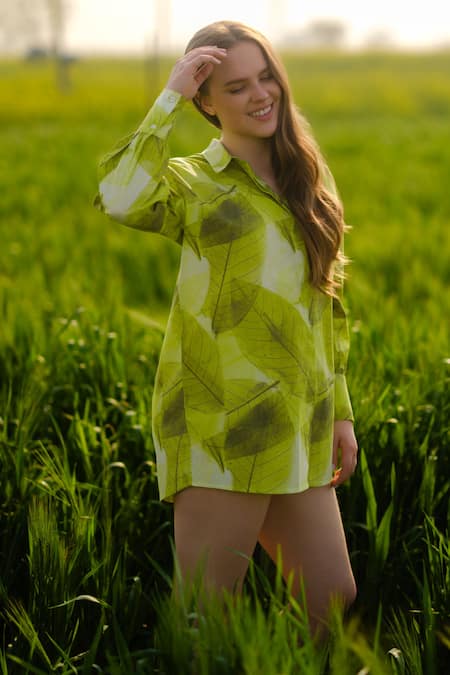 Shop_AFRIYA_Green Poplin Collared Ferns Long Shirt _Online_at_Aza_Fashions