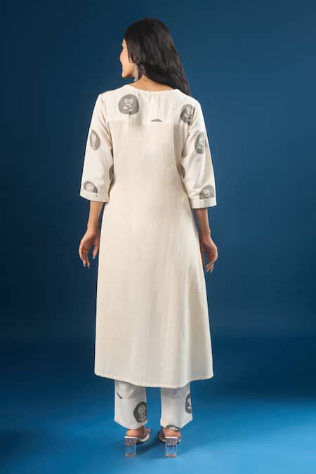 Naintara Bajaj Floral Print Kurta Set 