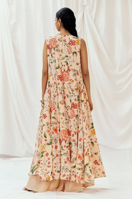 Shop Redpine Designs Pink , Crepe, Georgette V-neck, Floral Print Jacket Sharara Set at Aza Fashions Shop_Redpine Designs_Pink , Crepe, Georgette V-neck, Floral Print Jacket Sharara Set _at_Aza_Fashions