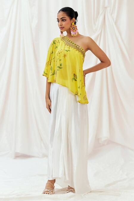 Buy Redpine Designs Yellow Viscose, Modal Sequins Asymmetric, One Printed Top Draped Skirt Set Online at Aza Fashions Buy_Redpine Designs_Yellow Viscose, Modal Sequins Asymmetric, One Printed Top Draped Skirt Set _Online_at_Aza_Fashions