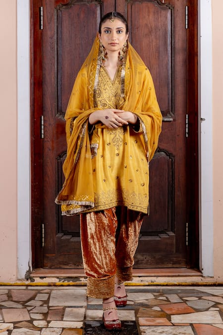 Nafs_Yellow Tussar, Silk, Velvet, Net Sequins, Embroidery, Butter Scotch Kurta Set _at_Aza_Fashions