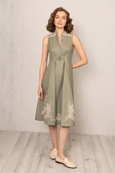 RANNA GILL Green Polyester Embroidery Split V-neck Lima Sleeveless Midi Dress