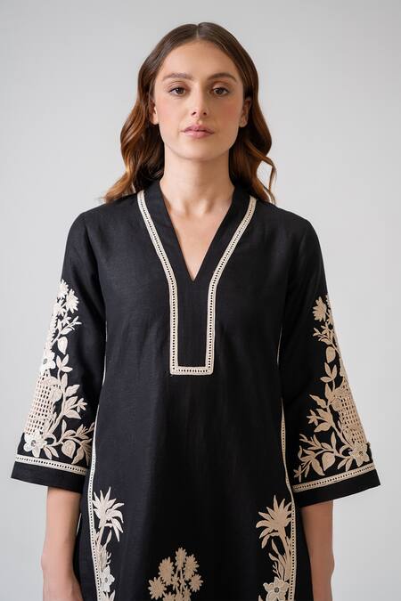 Buy RANNA GILL Black Viscose Embroidery V-neck Rob Tunic Online at Aza Fashions Buy_RANNA GILL_Black Viscose Embroidery V-neck Rob Tunic_Online_at_Aza_Fashions