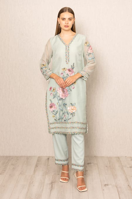 RANNA GILL Green Linen Embroidery V-neck Oraya Kurta And Pant Set 