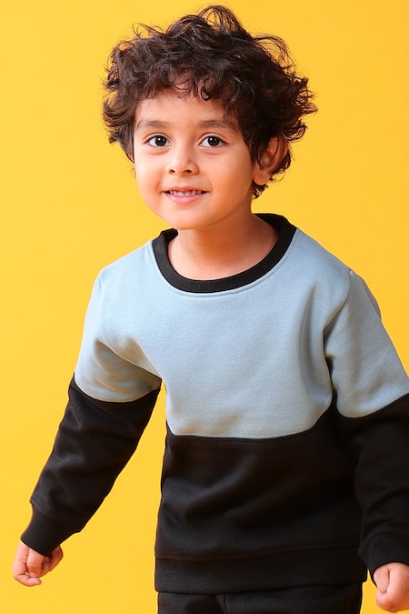 Anthrilo_Black Fleece Color Block Sweatshirt And Joggers Set _at_Aza_Fashions