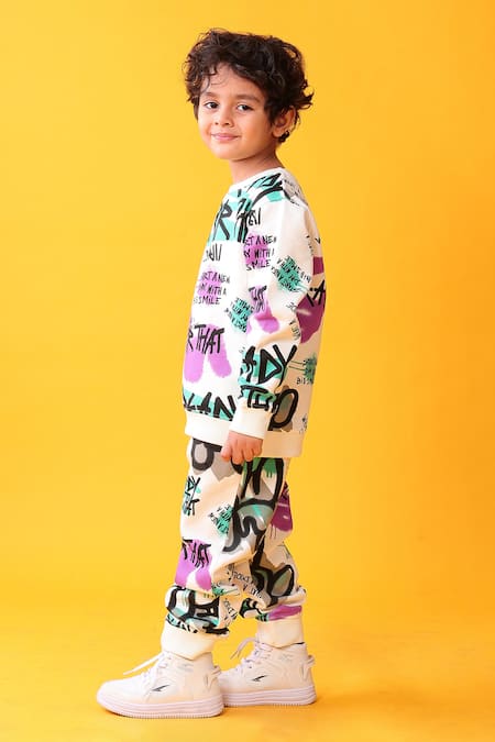 Anthrilo_White Fleece Text Pattern Sweatshirt And Joggers Set _Online_at_Aza_Fashions