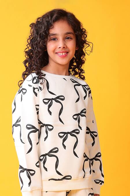 Buy_Anthrilo_White Fleece Bow Pattern Sweatshirt And Joggers Set_Online_at_Aza_Fashions
