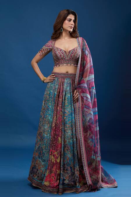 Tarun Tahiliani_Pink Embroidery, Beads Notched Neck Floral Pattern Lehenga Set _at_Aza_Fashions