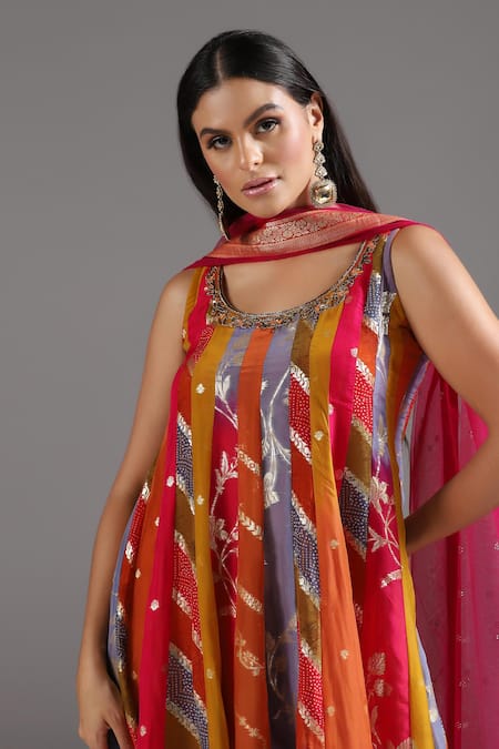 Two Sisters By Gyans Pink Sequins, Cut Work Round Neck Noor-e-banaras Anarkali Set Online at Aza Fashions Two Sisters By Gyans_Pink Sequins, Cut Work Round Neck Noor-e-banaras Anarkali Set _Online_at_Aza_Fashions