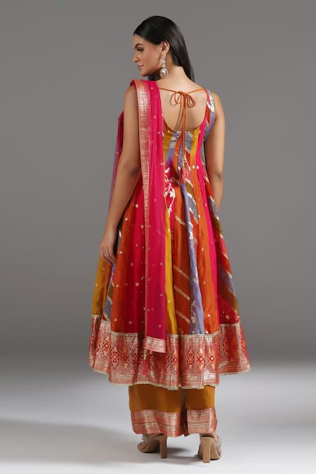 Shop Two Sisters By Gyans Pink Sequins, Cut Work Round Neck Noor-e-banaras Anarkali Set at Aza Fashions Shop_Two Sisters By Gyans_Pink Sequins, Cut Work Round Neck Noor-e-banaras Anarkali Set _at_Aza_Fashions