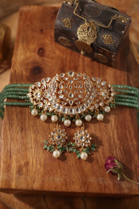 Buy Paisley Pop Green Pearls Kundan Necklace Set Online at Aza Fashions Buy_Paisley Pop_Green Pearls Kundan Necklace Set _Online_at_Aza_Fashions