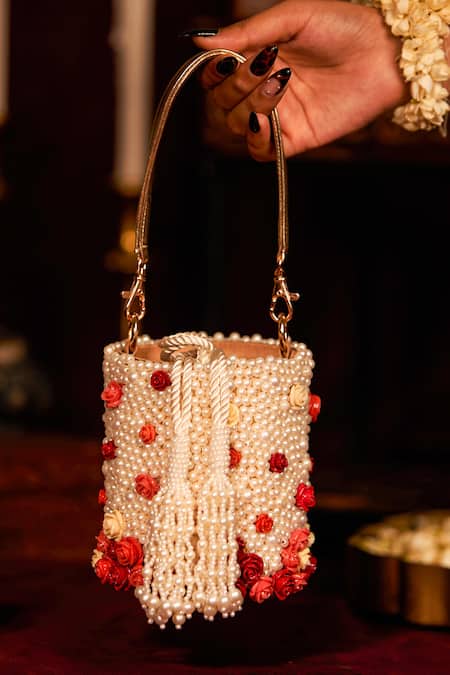 5elements Srinika Embroidered Potli