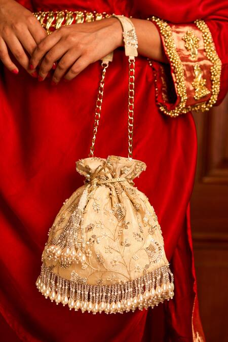 Shop 5elements Off White Embroidery, Beads Kiara Potli Shop_5elements_Off White Embroidery, Beads Kiara Potli