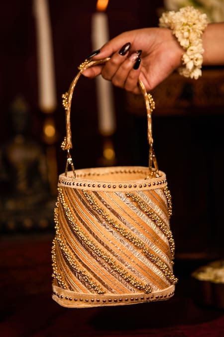 5elements Driti Embroidered Potli Bag