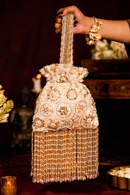 5elements Mishita Embroidered Potli Bag