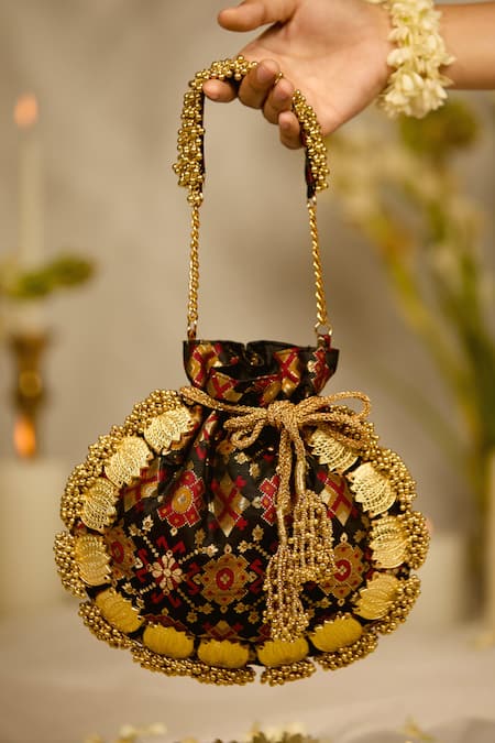 5elements Avika Embroidered Potli 