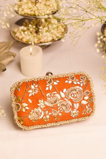 5elements Tavishi Embroidered Clutch 
