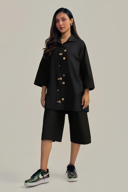 Buy_Neetiandmudita_Black Cotton Collared Placket Play Shirt _Online_at_Aza_Fashions