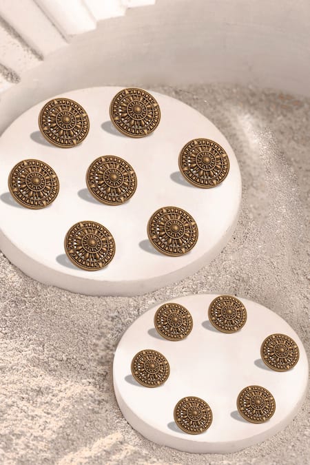 Buy Cosa Nostraa Gold Crownborne Valor Gift Set Online at Aza Fashions Buy_Cosa Nostraa_Gold Crownborne Valor Gift Set _Online_at_Aza_Fashions