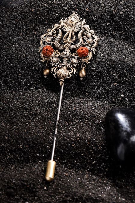 Cosa Nostraa Gold Divine Orbit Heritage Gift Set at Aza Fashions Cosa Nostraa_Gold Divine Orbit Heritage Gift Set _at_Aza_Fashions