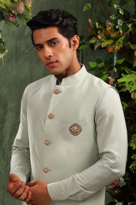 Cosa Nostraa Gold Lotus Legacy Gift Ensemble