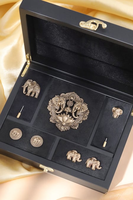 Cosa Nostraa Gold Echoes Of Gajraaj Gift Ensemble 
