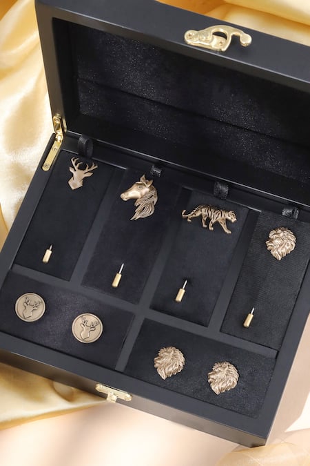 Cosa Nostraa Gold Wild Dominion Gift Ensemble 