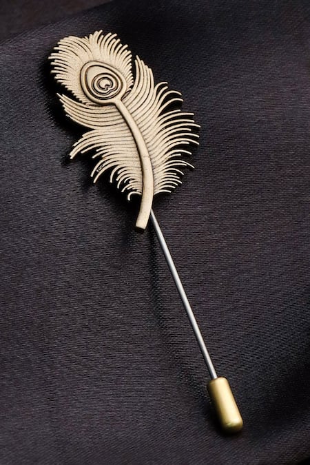 Shop_Cosa Nostraa_Gold Embroidery Plume Sonata Gift Set _Online_at_Aza_Fashions