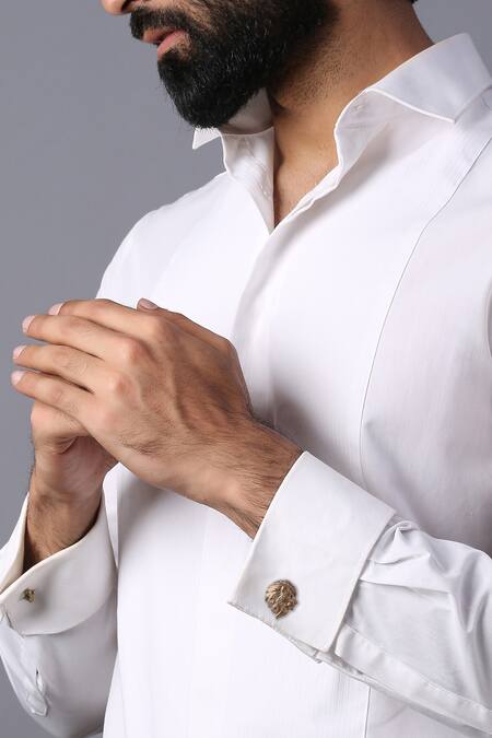 Shop Cosa Nostraa Gold Roar Of The Ancients Gift Set Online at Aza Fashions Shop_Cosa Nostraa_Gold Roar Of The Ancients Gift Set _Online_at_Aza_Fashions