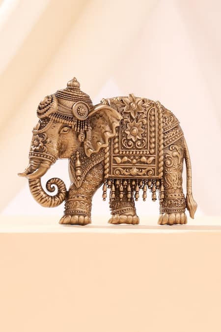 Cosa Nostraa_Gold March Of Legacy Gift Set _Online_at_Aza_Fashions