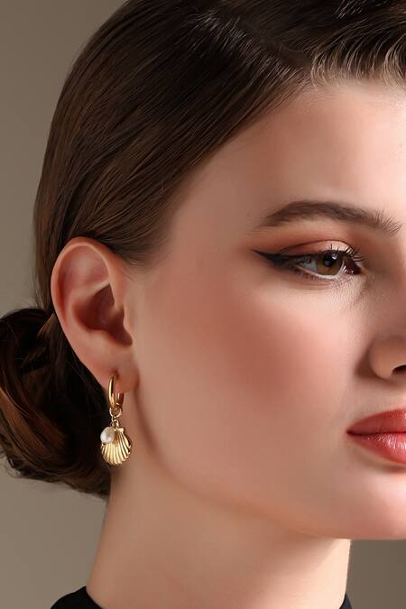 Buy_Dusala_Gold Plated Pearls Ocean Vibe Earrings 