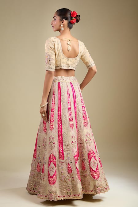 Samyukta Singhania Embroidered Lehenga Set 