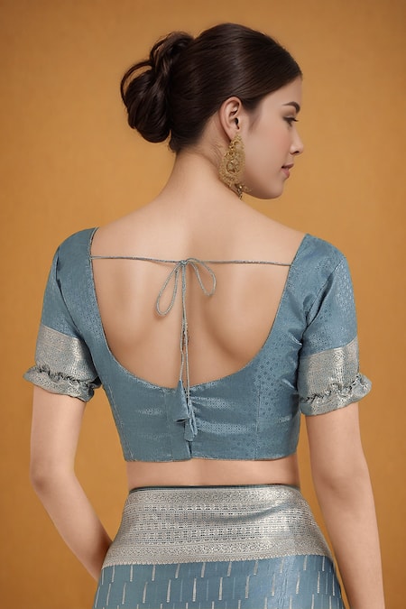 Samyukta Singhania Gray Zari Sweetheart Neck Grey Woven Banarasi Silk Saree With Blouse Online at Aza Fashions Samyukta Singhania_Gray Zari Sweetheart Neck Grey Woven Banarasi Silk Saree With Blouse _Online_at_Aza_Fashions