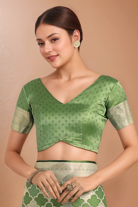 Buy_Samyukta Singhania_Green Embroidery, Zari V-neck Woven Banarasi Silk Saree With Blouse 