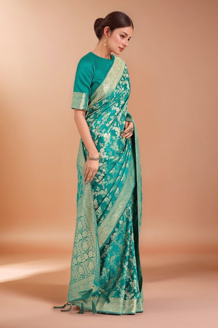Buy_Samyukta Singhania_Turquoise Zari Round Neck Woven Banarasi Silk Saree With Blouse 