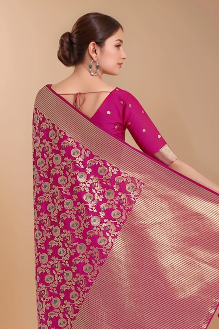 Samyukta Singhania_Pink Embroidery, Zari V-neck Woven Banarasi Silk Saree With Blouse _at_Aza_Fashions