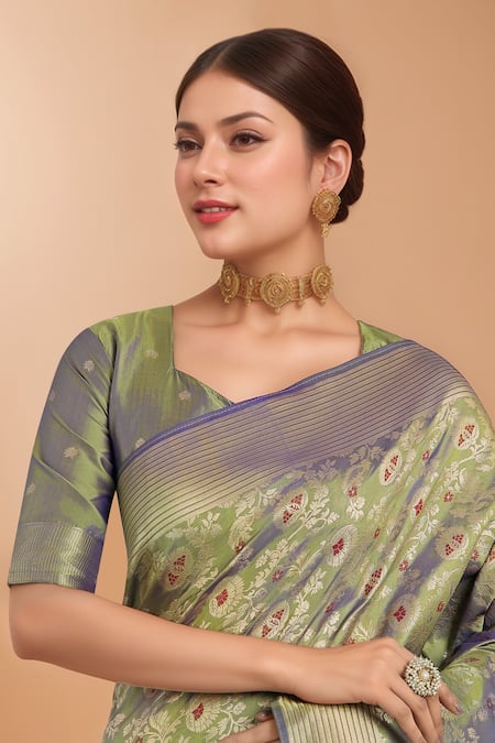 Buy_Samyukta Singhania_Green Zari V-neck Woven Banarasi Silk Saree With Blouse 