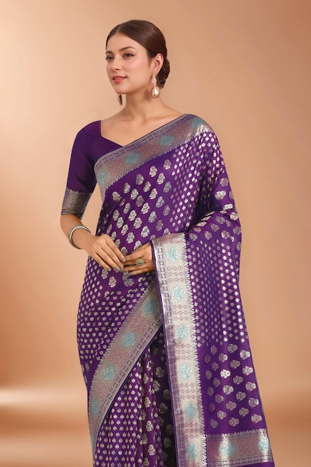 Samyukta Singhania_Purple Zari V-neck Woven Banarasi Silk Saree With Blouse _Online_at_Aza_Fashions