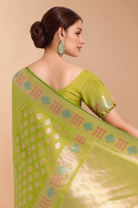 Samyukta Singhania_Green Tassels, Zari Round Neck Woven Banarasi Silk Saree With Blouse _Online_at_Aza_Fashions