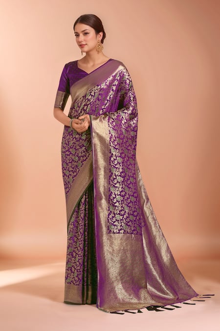 Samyukta Singhania_Purple Zari V-neck Woven Banarasi Silk Saree With Blouse _Online_at_Aza_Fashions