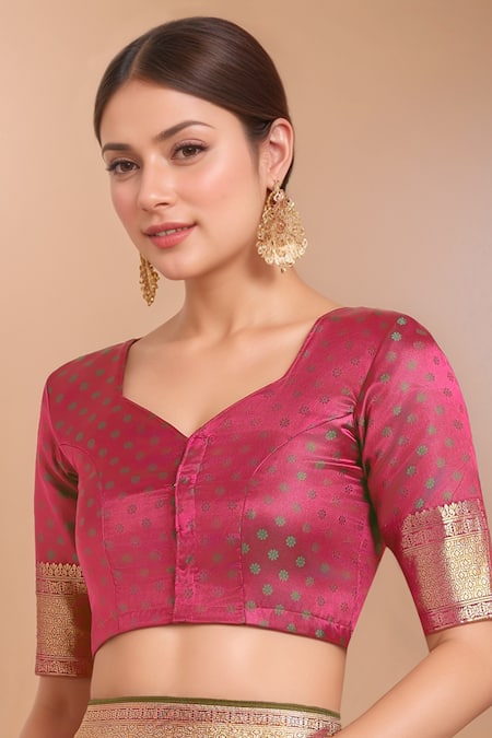 Samyukta Singhania_Magenta Tassels, Embroidery V-neck Zari Woven Banarasi Silk Saree With Blouse _Online_at_Aza_Fashions