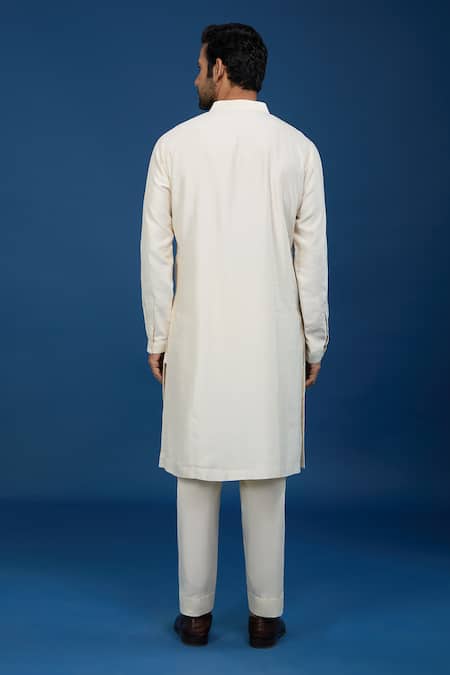 Countrymade Scattered Pattern Embroidered Kurta Set 