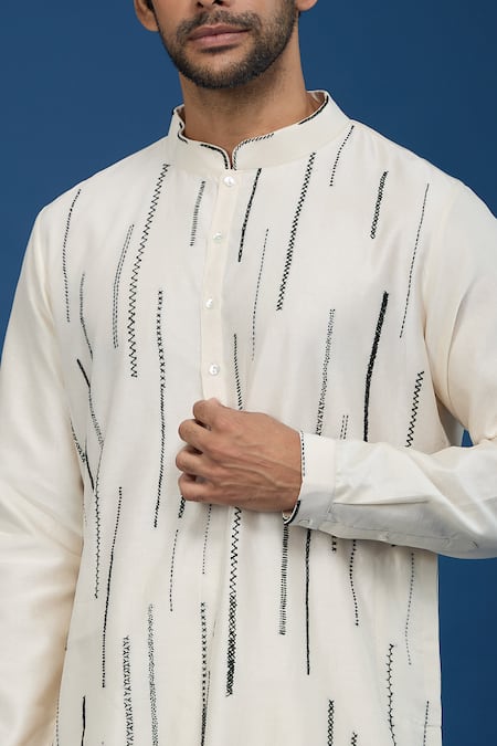Buy_Countrymade_Ivory Cotton Embroidery Stitch Work Kurta Set _Online_at_Aza_Fashions