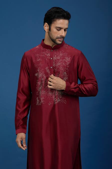 Shop_Countrymade_Maroon Silk Embroidery Scattered Pattern Kurta Set 