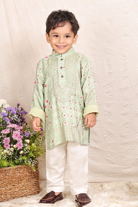 P & S CO Green Silk Zari Bandhej Embroidered Kurta And Pant Set